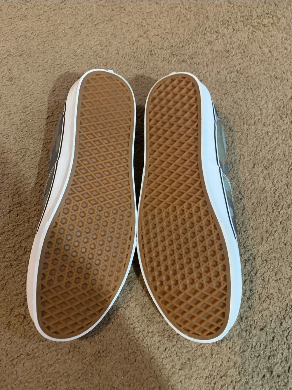 Vans - Picture 3 of 9